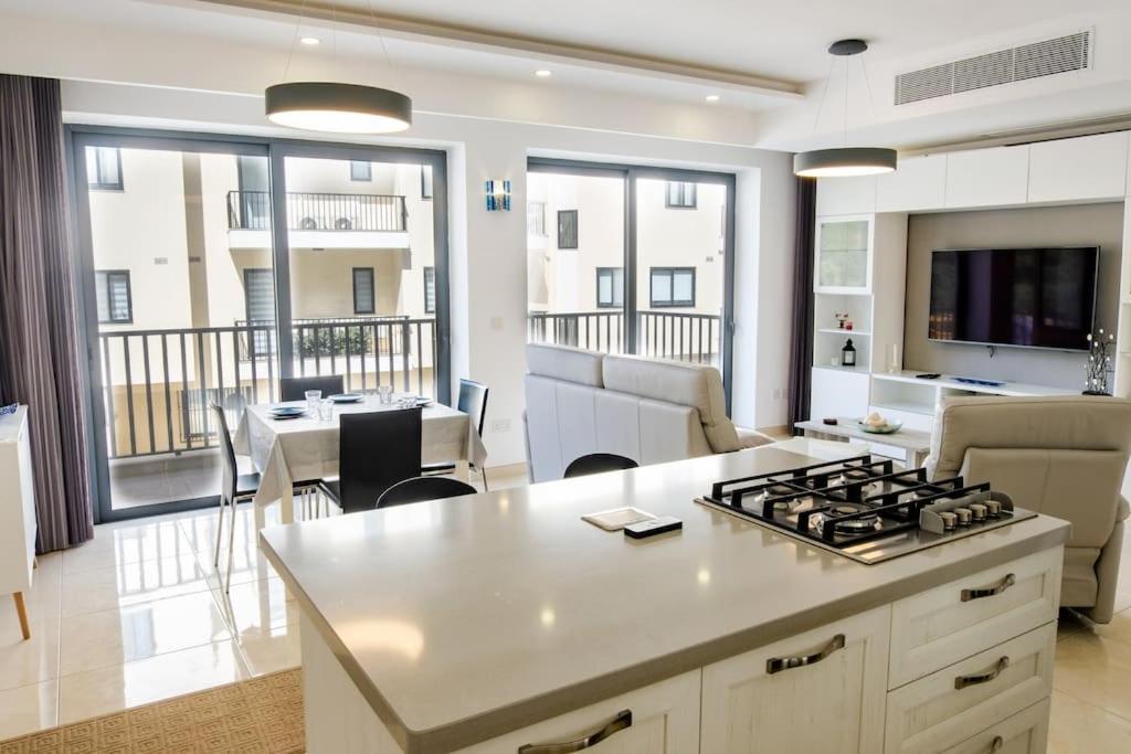 Mellieha, Luxury 3 Bedroom Azure Maisonette المظهر الخارجي الصورة